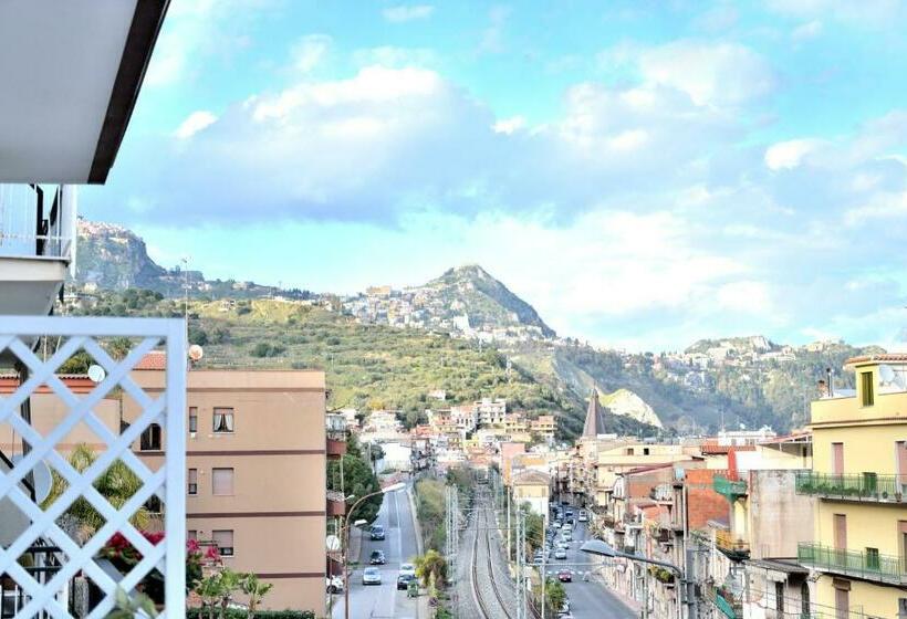 חדר סטנדרט עם מרפסת, B&b Al Sole Di Sicilia