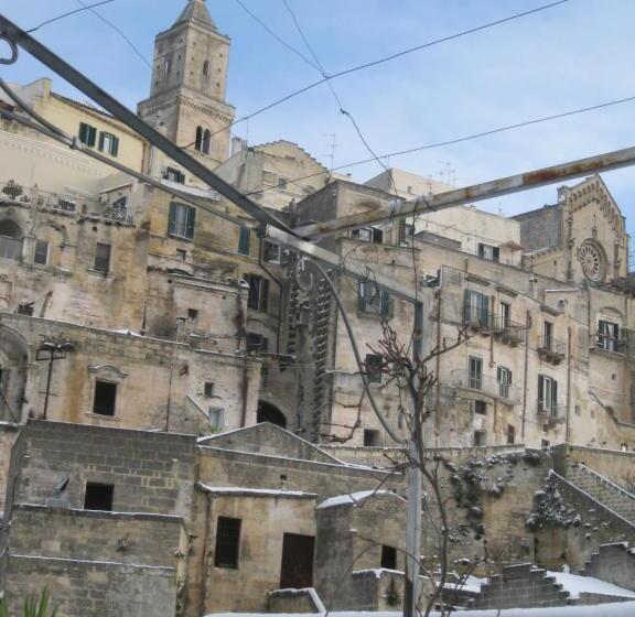 اتاق لوکس با چشمانداز شهر, Da Ida In Lak Ech