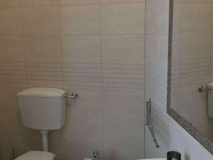 Standard Triple Room, Be Your Home Guest House Fuori Dal Porto