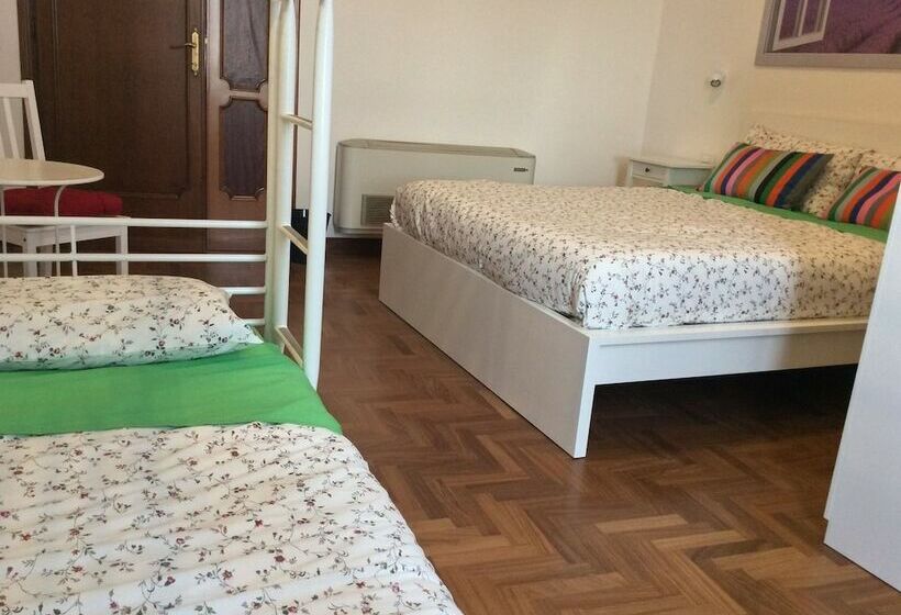 Standard Triple Room, Be Your Home Guest House Fuori Dal Porto