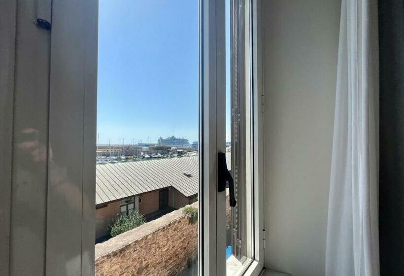 Deluxe Room Sea View, Be Your Home Guest House Fuori Dal Porto