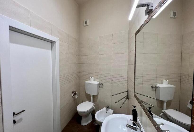 اتاق استاندارد سه نفره, Be Your Home   Guest House Fuori Dal Porto