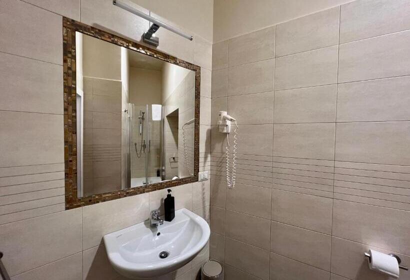 Standard Triple Room, Be Your Home Guest House Fuori Dal Porto