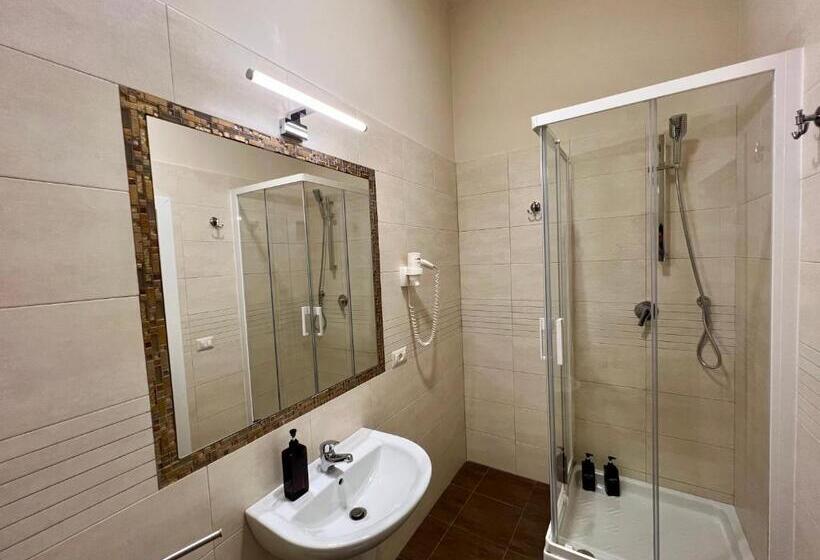 Standard Triple Room, Be Your Home Guest House Fuori Dal Porto