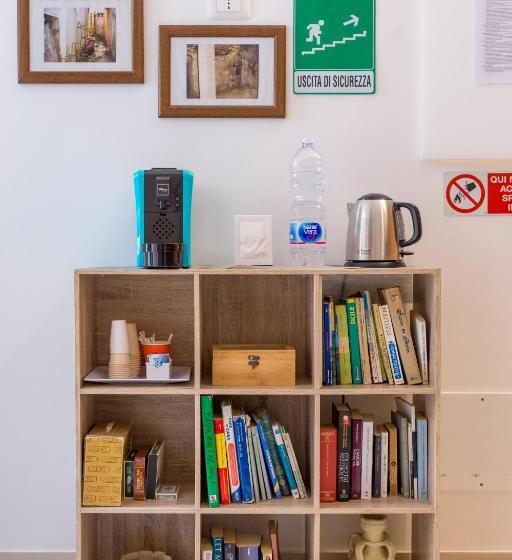 豪华三人间, Casa Dell Aromatario B&b