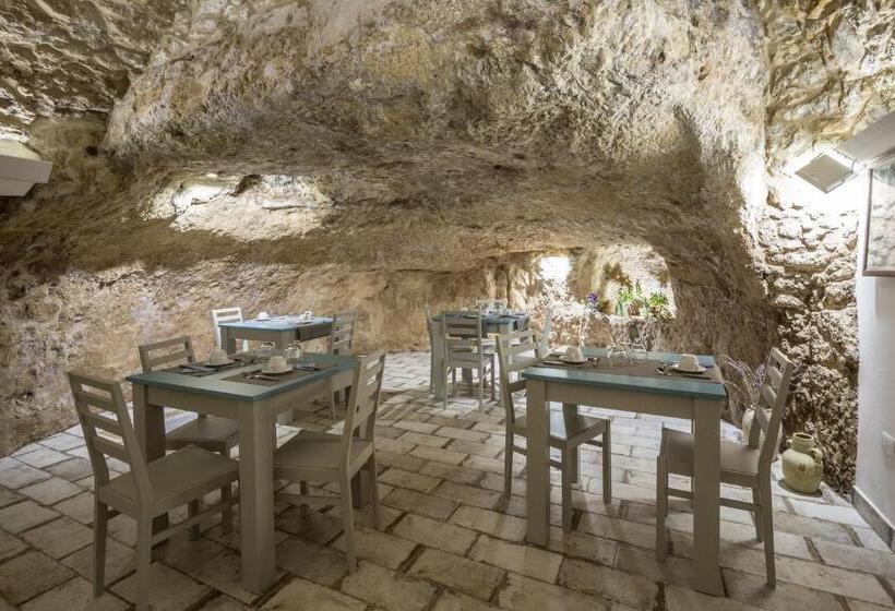 豪华三人间, Casa Dell Aromatario B&b