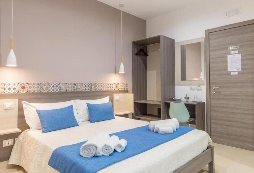 豪华三人间, Casa Dell Aromatario B&b