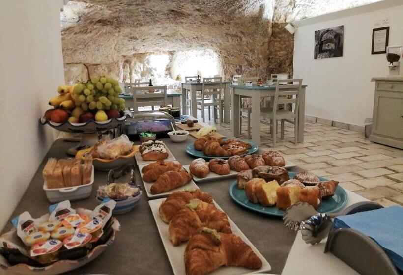 豪华三人间, Casa Dell Aromatario B&b