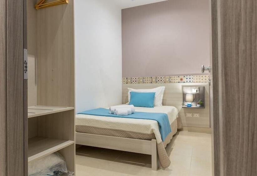 豪华三人间, Casa Dell Aromatario B&b