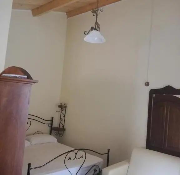 キングサイドベッドのスタンダードワンルーム, Albergo Diffuso Borgo Dei Greci