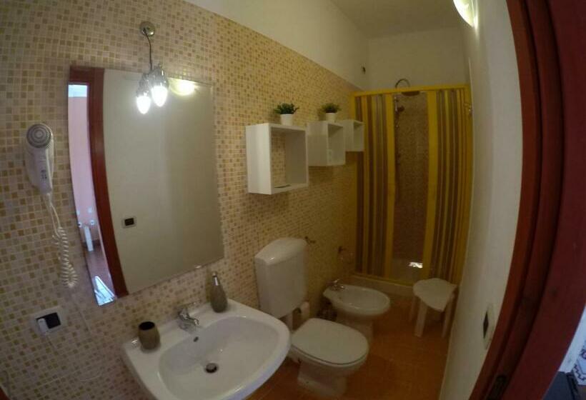 اتاق استاندارد, Al Sole Di Pula