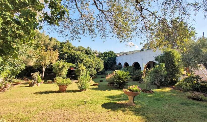 חדר סטנדרט, B&b Su Narboni Mannu E4247