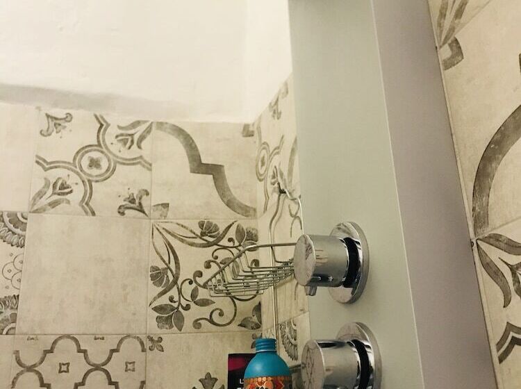 标准间带阳台, B&b Le Statuine