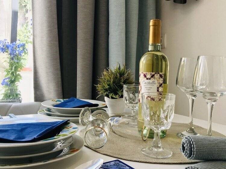 带1个卧室的带阳台的公寓, B&b Le Statuine