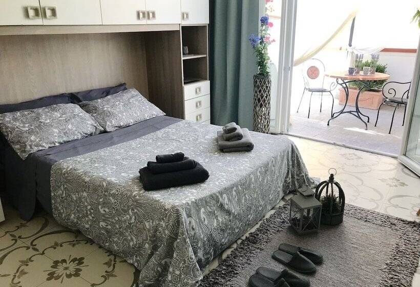 带1个卧室的带阳台的公寓, B&b Le Statuine