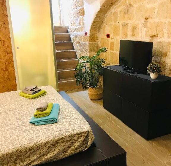 1베드룸 아파트 1층, B&b Le Statuine