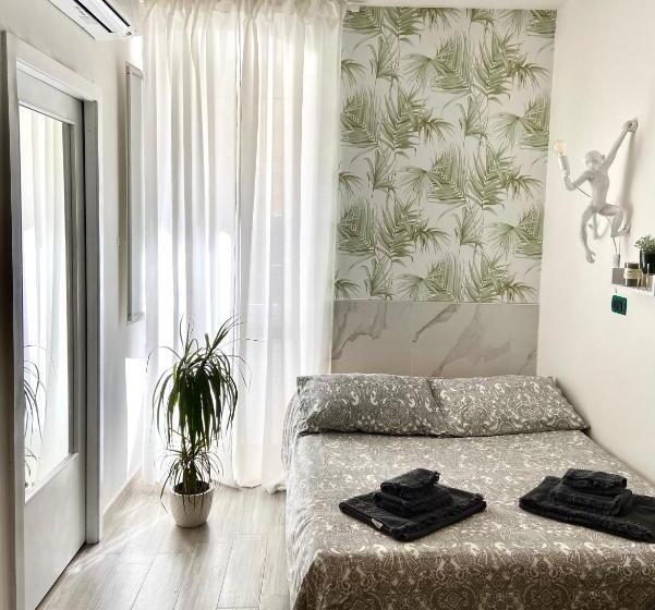 带1个卧室的带阳台的公寓, B&b Le Statuine