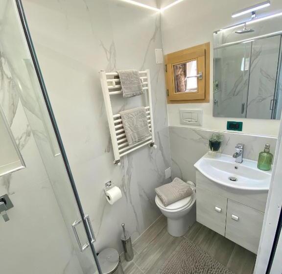 带1个卧室的带阳台的公寓, B&b Le Statuine