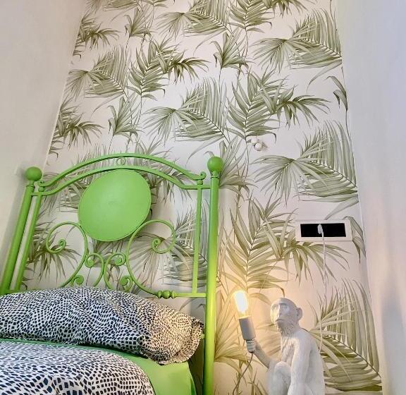 带1个卧室的带阳台的公寓, B&b Le Statuine