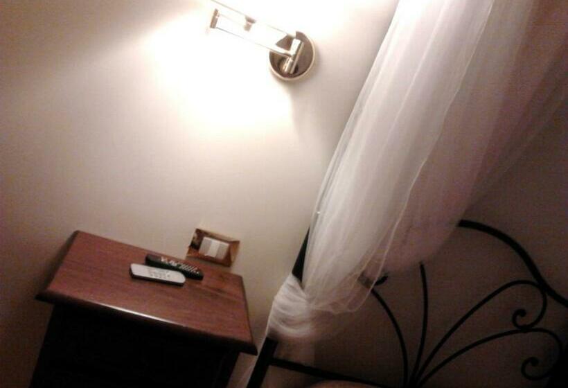 Номер Стандарт, La Dolce Vite