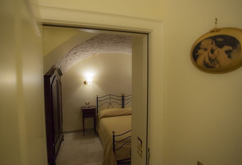 Номер Стандарт, La Dolce Vite