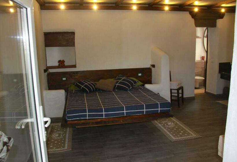 חדר סטנדרט, Leamorine White House