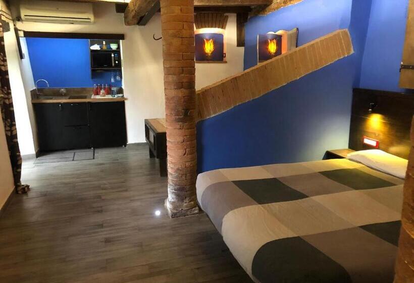 חדר סטנדרט, Leamorine White House