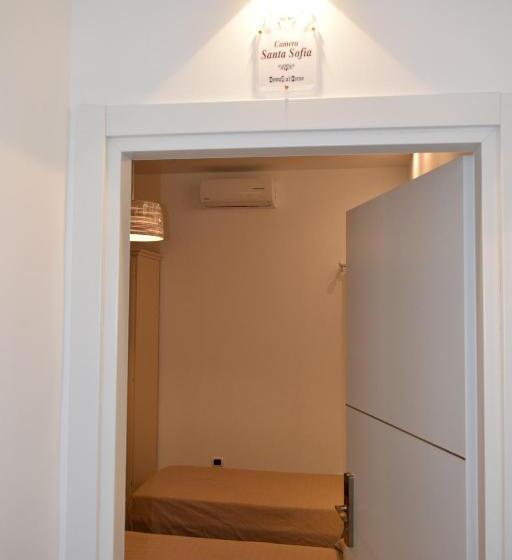 스탠다드 룸 킹사이즈 침대, Domus Al Corso B&b