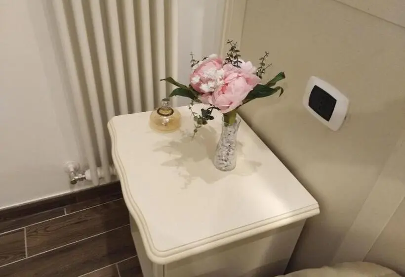 キングサイズベッドのスタンダードルーム, Domus Al Corso B&b