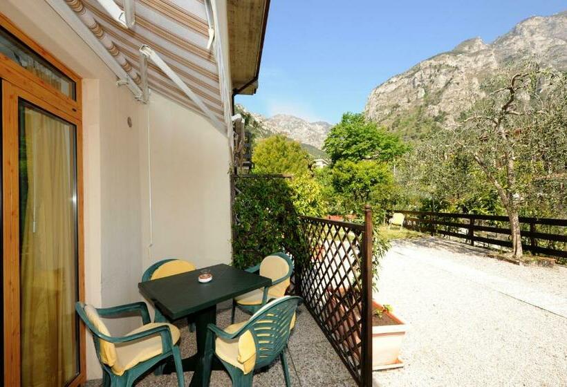 标准房带园景, Villa Grazia