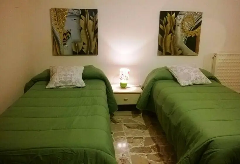 اتاق سوپریور چهار تخته, Casa Del Sole