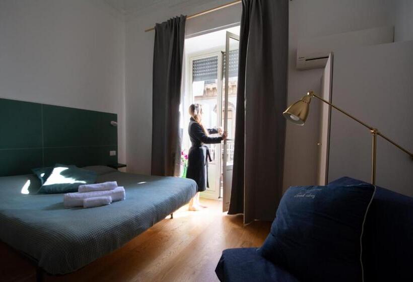 اتاق لوکس, Catania Central Rooms