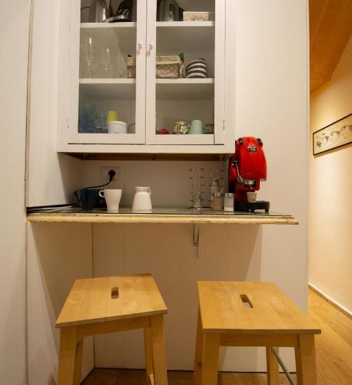 اتاق استاندارد سه تخته با بالکن, Catania Central Rooms