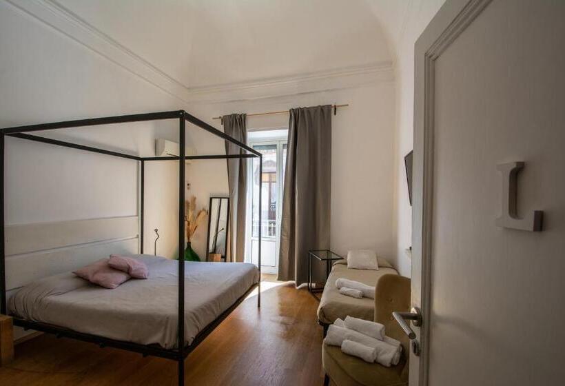 اتاق استاندارد سه تخته با بالکن, Catania Central Rooms