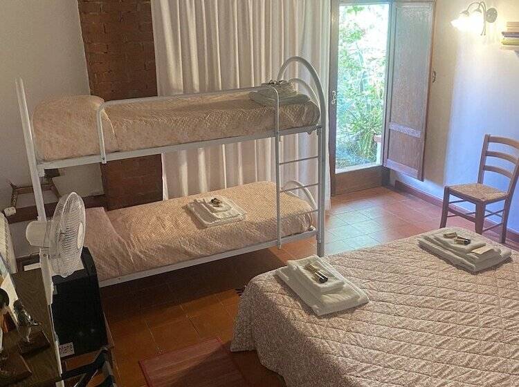 חדר סטנדרט לארבעה, Agriturismo Bosco Pianetti