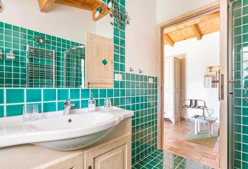 חדר סטנדרט לשלושה, Villa Flumini