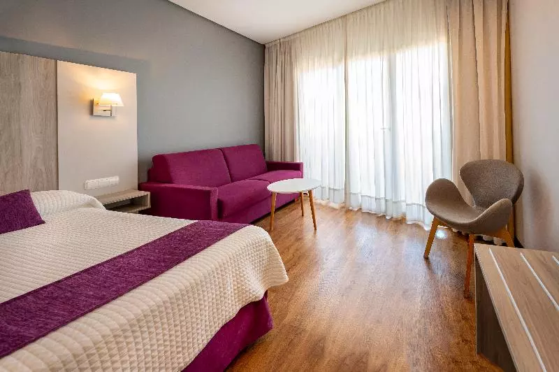 اتاق لوکس, Albir Playa Hotel & Spa