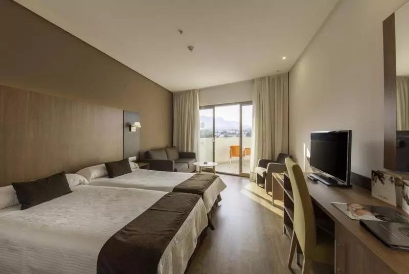 اتاق استاندارد با چشم‌انداز استخر, Albir Playa Hotel & Spa