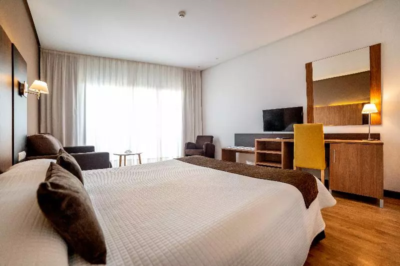 اتاق استاندارد با چشم‌انداز استخر, Albir Playa Hotel & Spa