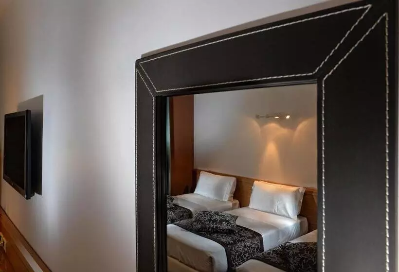 اتاق راحتی سه تخته, Elite Hotel & Spa