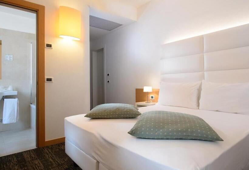 스탠다드 싱글 룸, Elite Hotel & Spa