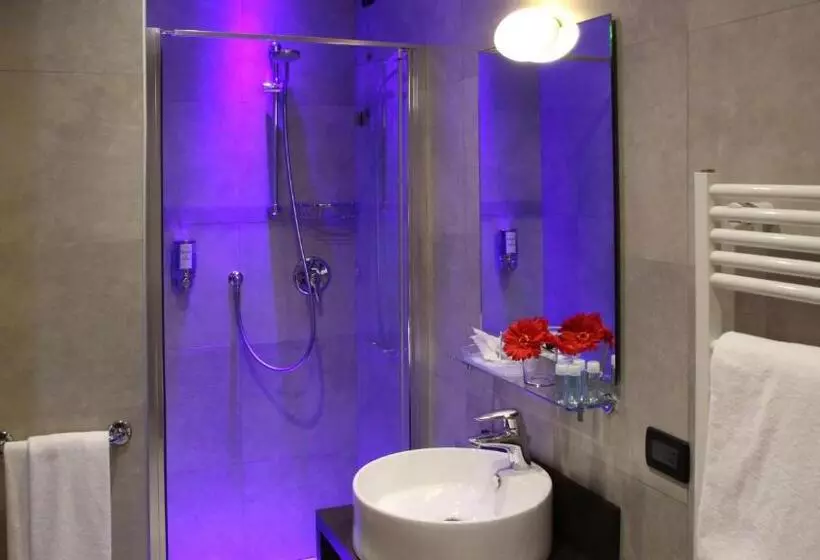 اتاق راحتی, Elite Hotel & Spa