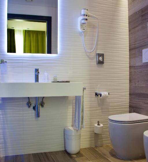 컴포트 룸, Elite Hotel & Spa