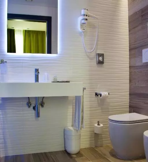 اتاق راحتی, Elite Hotel & Spa