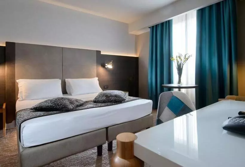 اتاق راحتی, Elite Hotel & Spa