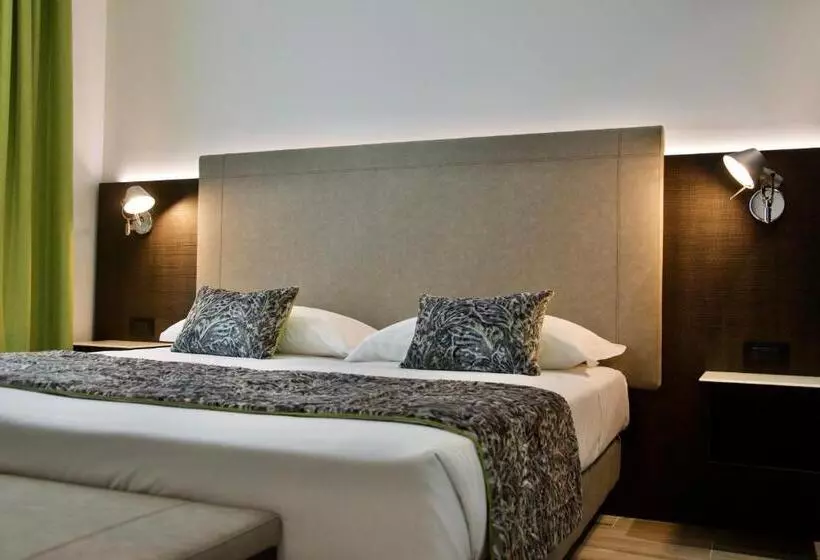 اتاق راحتی, Elite Hotel & Spa