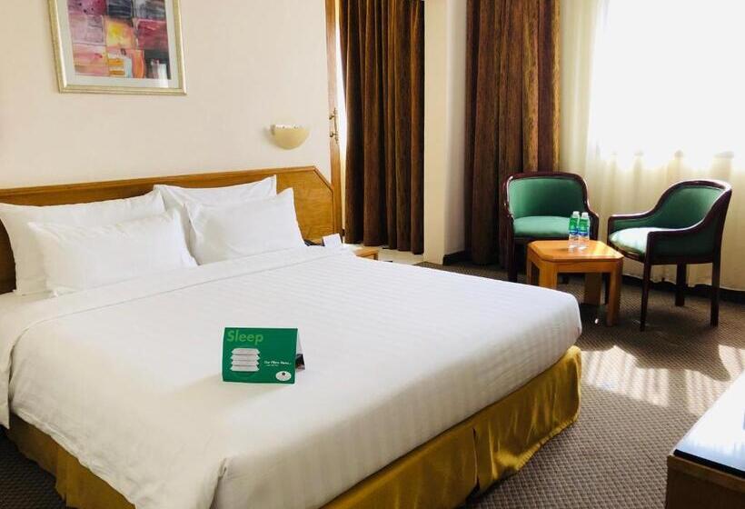 سوییت جونیور, Al Madinah Holiday