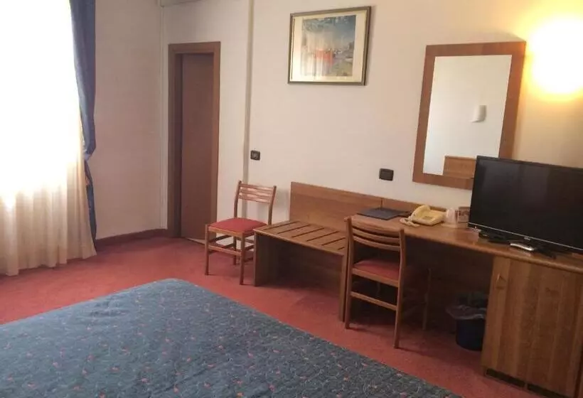 Habitació Estàndard, Arcobaleno