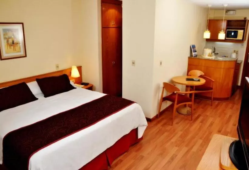 スイート, Armon Suites