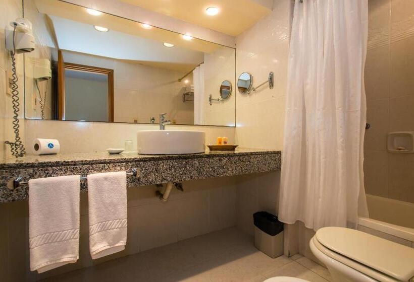 수피리어 스위트, Armon Suites